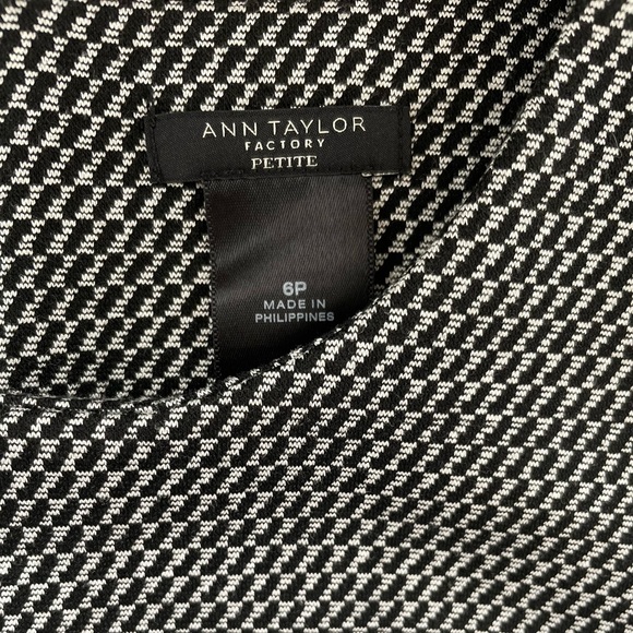 NWOT | Ann Taylor Factory | A Line Dress | Gray | Size 6 Petite - Picture 3 of 4
